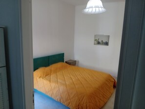Apartment, 2 Bedrooms (Trilocali Baia Blu) | 2 bedrooms, bed sheets - Baia Blu (Gallipoli)