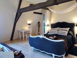 Room (Mont des Cats)