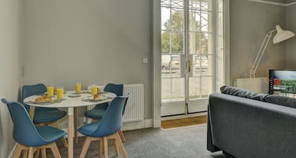 Karah Suites - Friarn Lawn