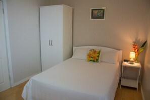 1 Schlafzimmer, Bügeleisen/Bügelbrett, kostenloses WLAN, Bettwäsche