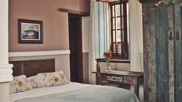 Minibar, in-room safe, desk, blackout curtains