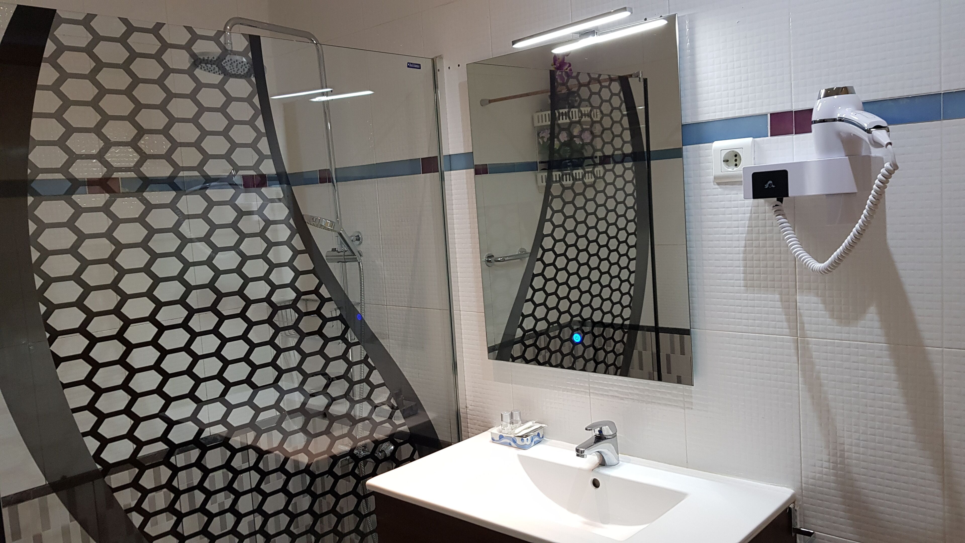 ROSELLÓN Apartment 2 bedr, 2 bathr, terrace & air condit.