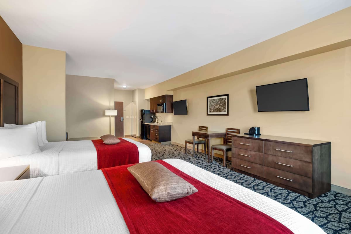 1 bedroom, in-room safe, desk, laptop workspace