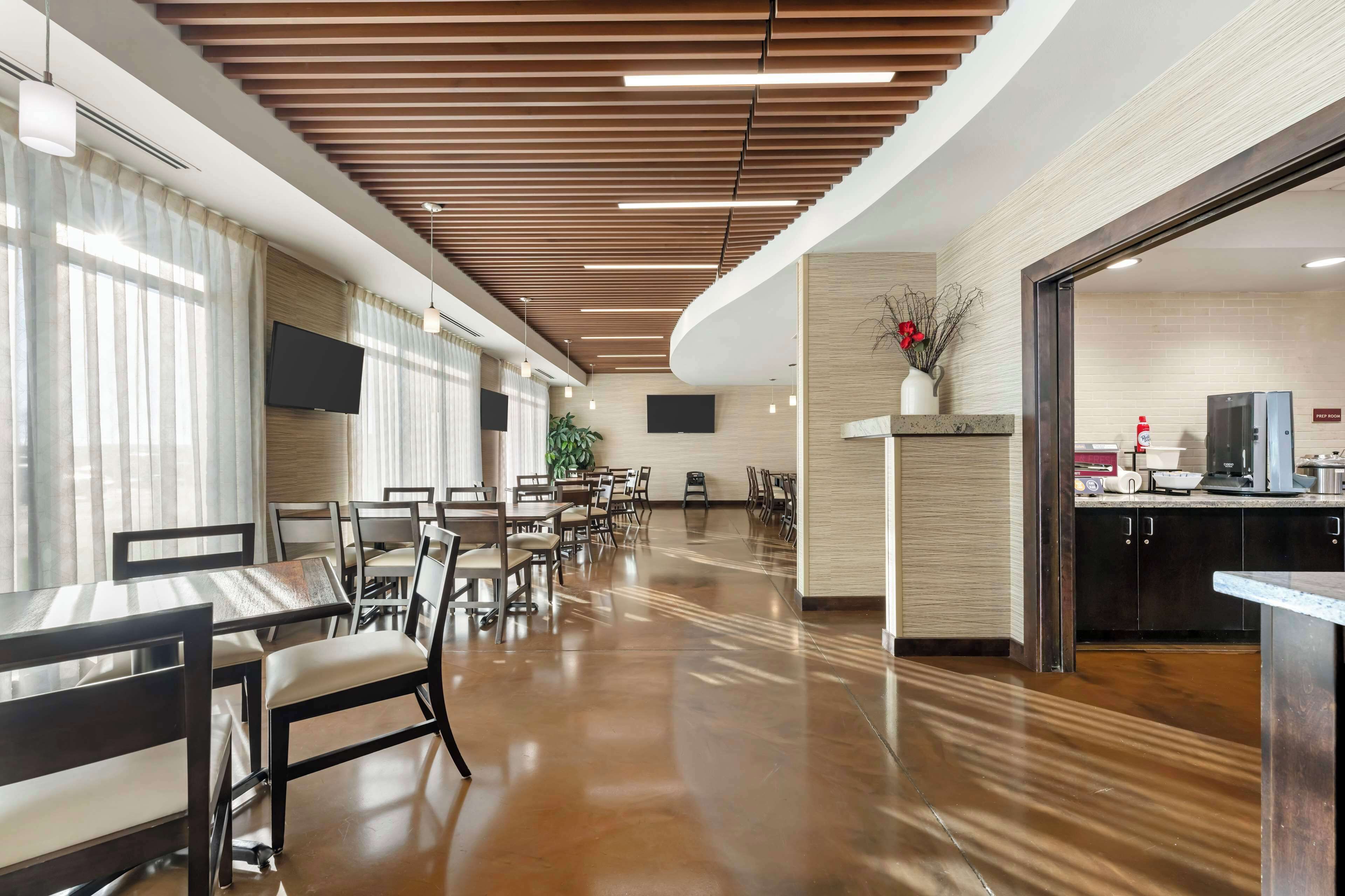 free daily on-the-go breakfast