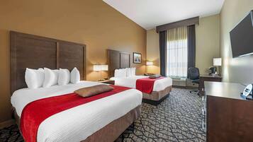 1 soveværelse, pengeskab på værelset, skrivebord