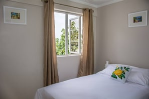 2 soverom, strykejern/-brett, wi-fi (inkludert) og sengetøy