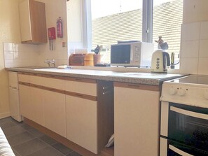 Apartment, 1 Bedroom | Private kitchen - Anchorage Apartments 7 (Falmouth)