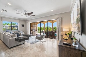 Tv, tv-spel och ett bordtennisbord