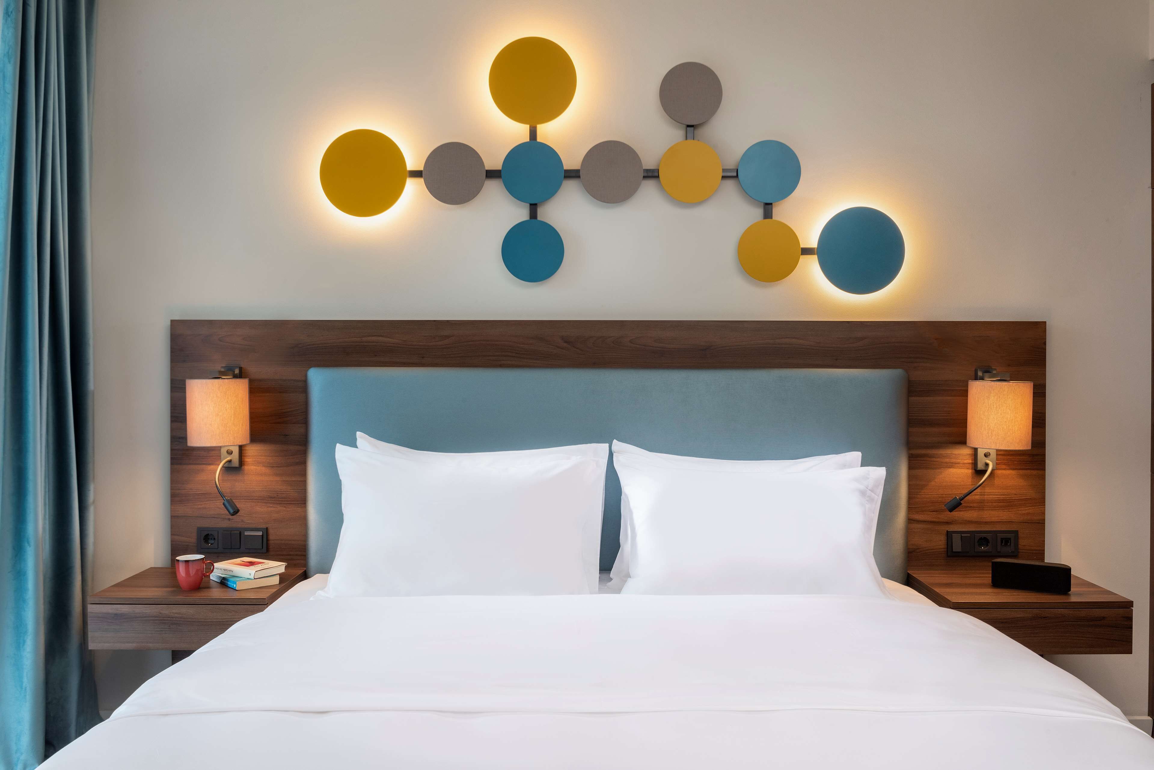 room, 1 king bed | in-room safe, desk, laptop workspace, soundproofing