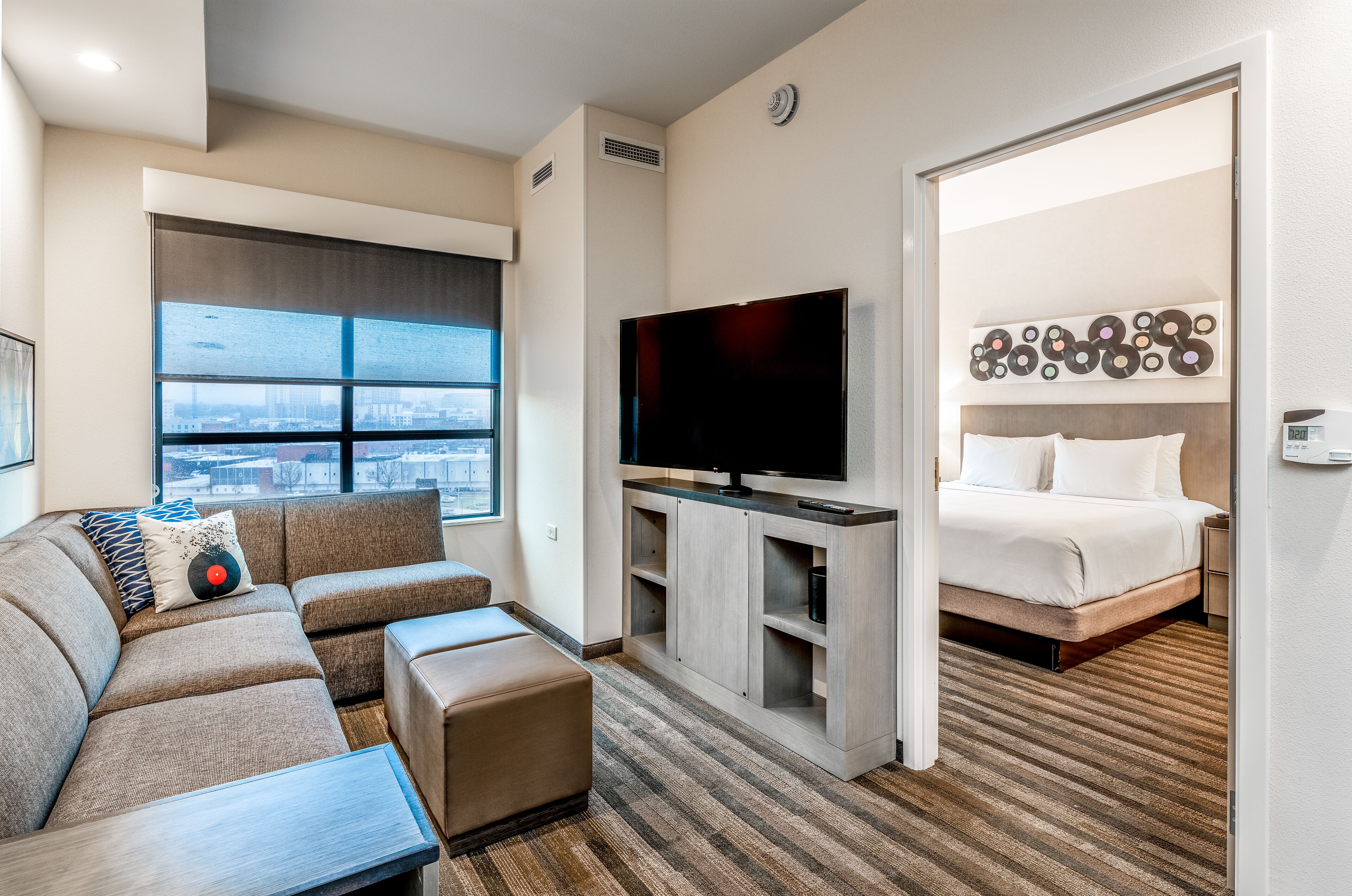 suite, 1 bedroom | in-room safe, desk, iron/ironing board, free cots/infant beds