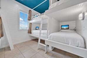 7 bedrooms, iron/ironing board, free WiFi, bed sheets