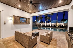 Interior - Wintertide | Gulf Views | Free Beach Chairs! | 2 PM Check In! | Resort Style Private Pool & Summer Kitchen with Outdoor TV | Entertainer's Dream with High End Furnishings (Miramar Beach)