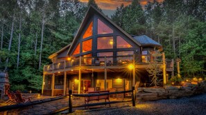 Exterior - Black Bear Ridge- Hot Tub | Outdoor Firepit and Fireplace | Screened Porch (Ellijay)
