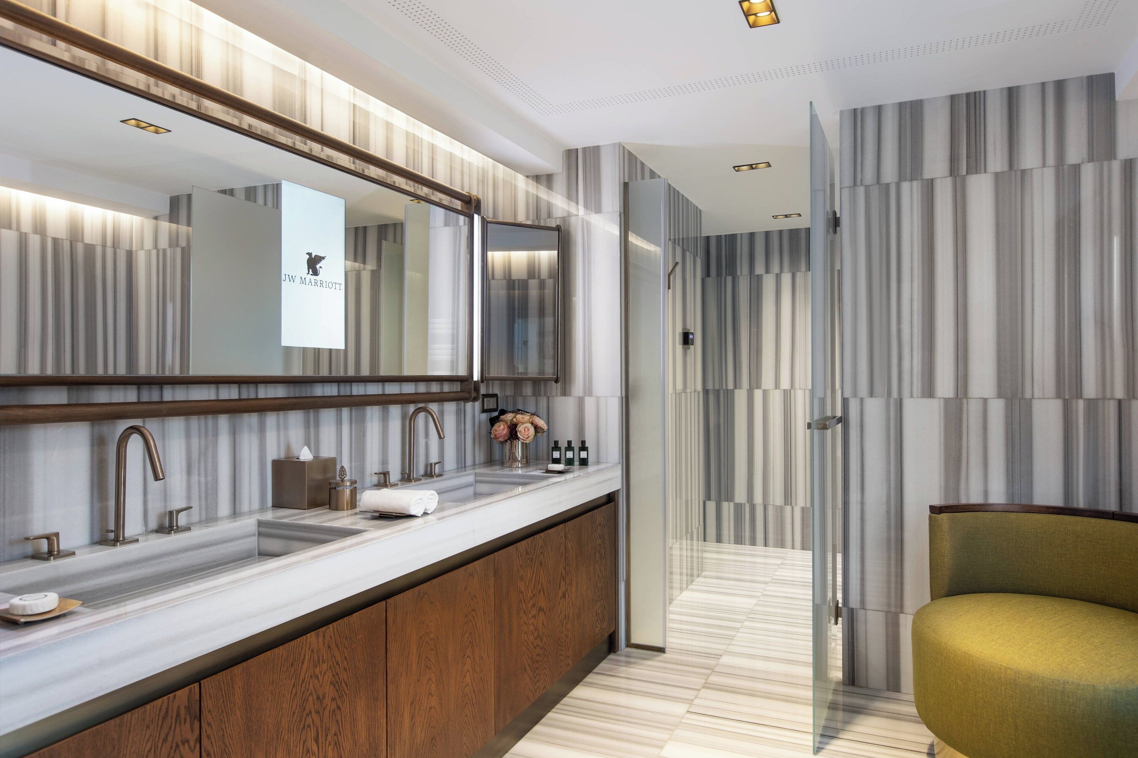 royal suite, 1 bedroom, terrace | bathroom | eco-friendly toiletries, hair dryer, bathrobes, slippers