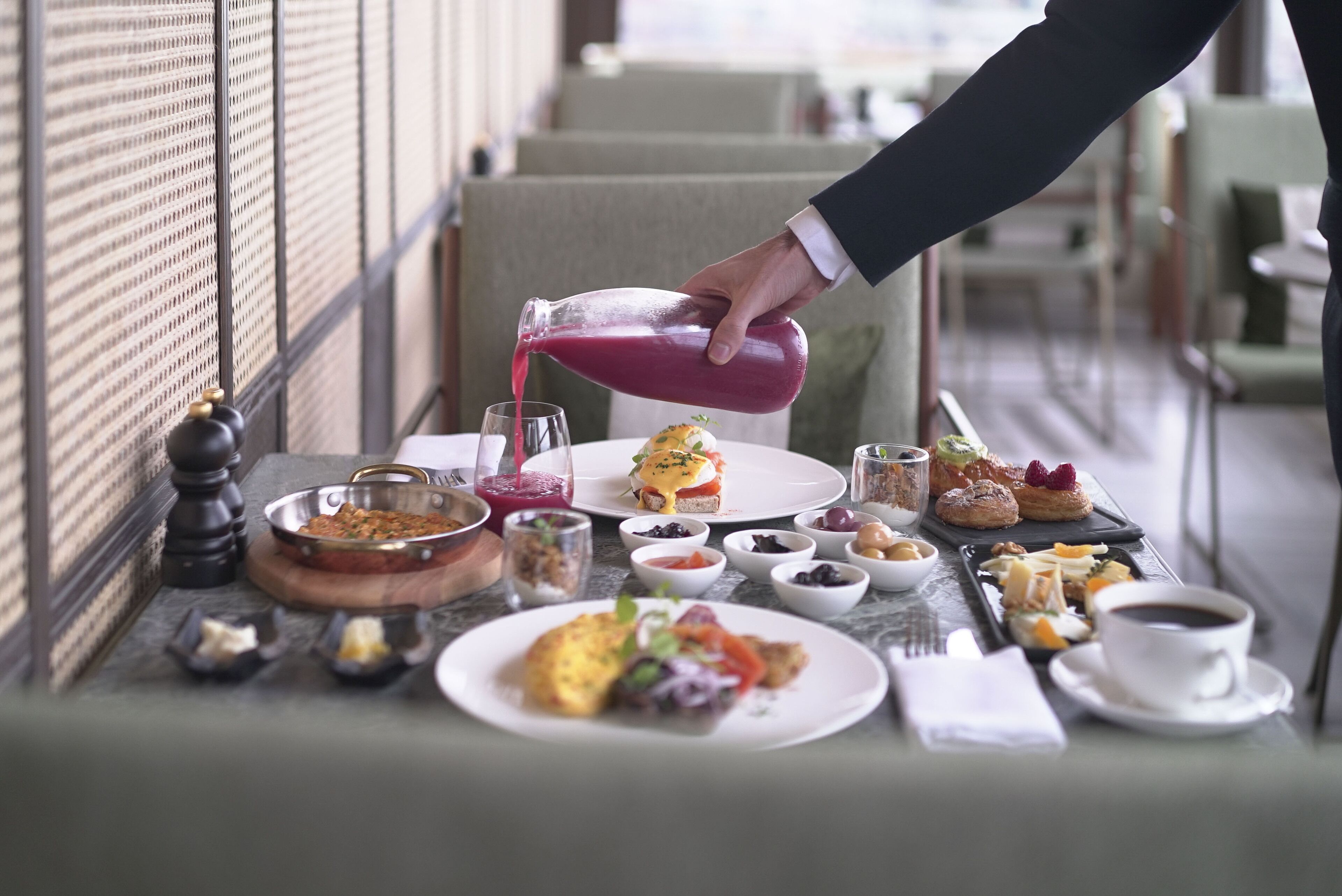 Daily buffet breakfast (TRY 1250 per person)