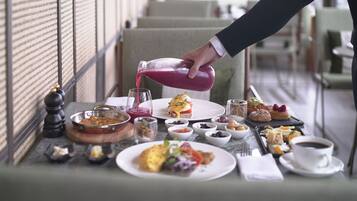 Frukostbuffé varje dag (TRY 1250 per person)