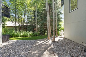 Property grounds - Outpost: Four Seasons I B3 - Recently Renovated! (Teton Village)