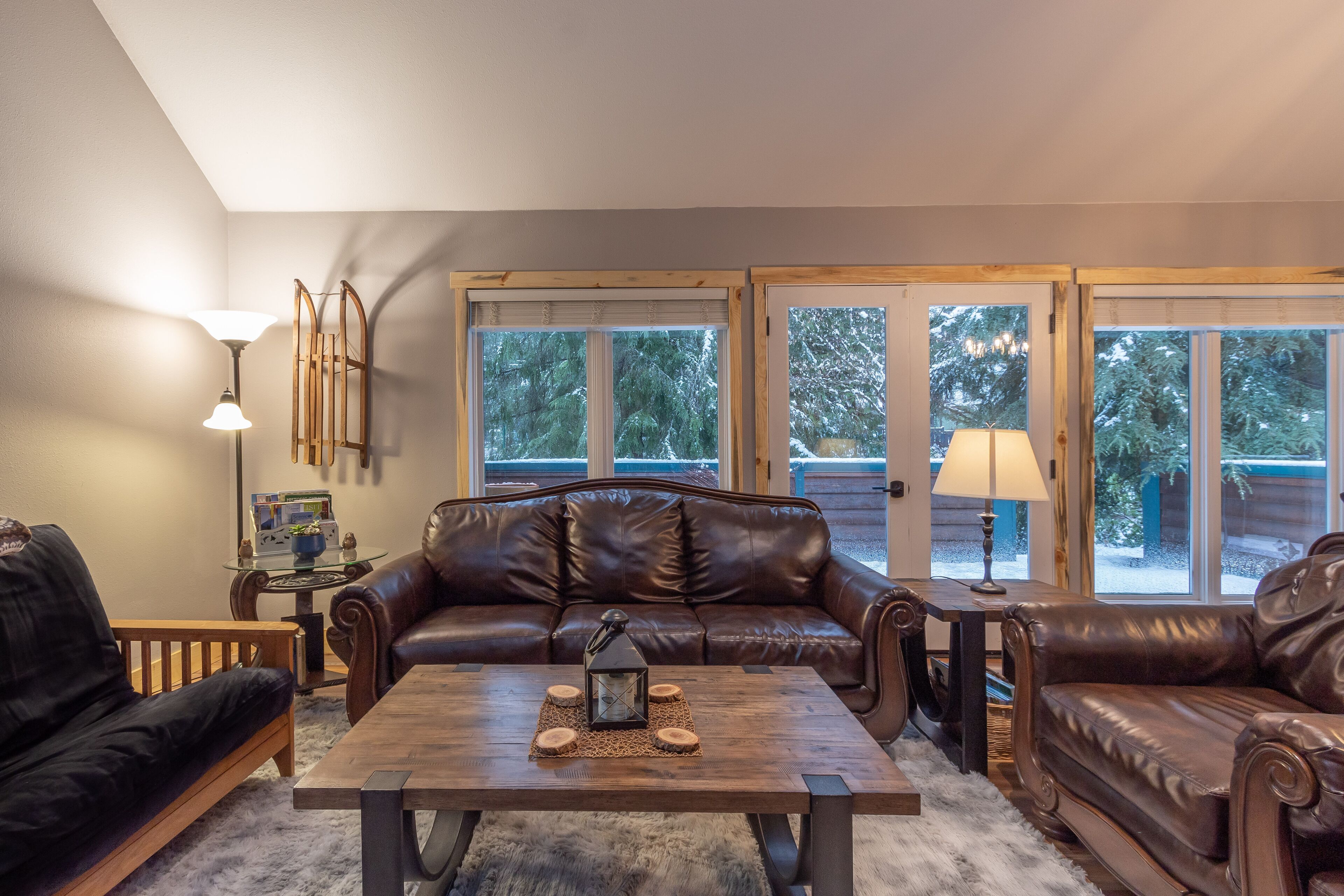 Alpinwald "Alpine Forest"- Hot tub, BBQ, outdoor entertainment area, fire pit