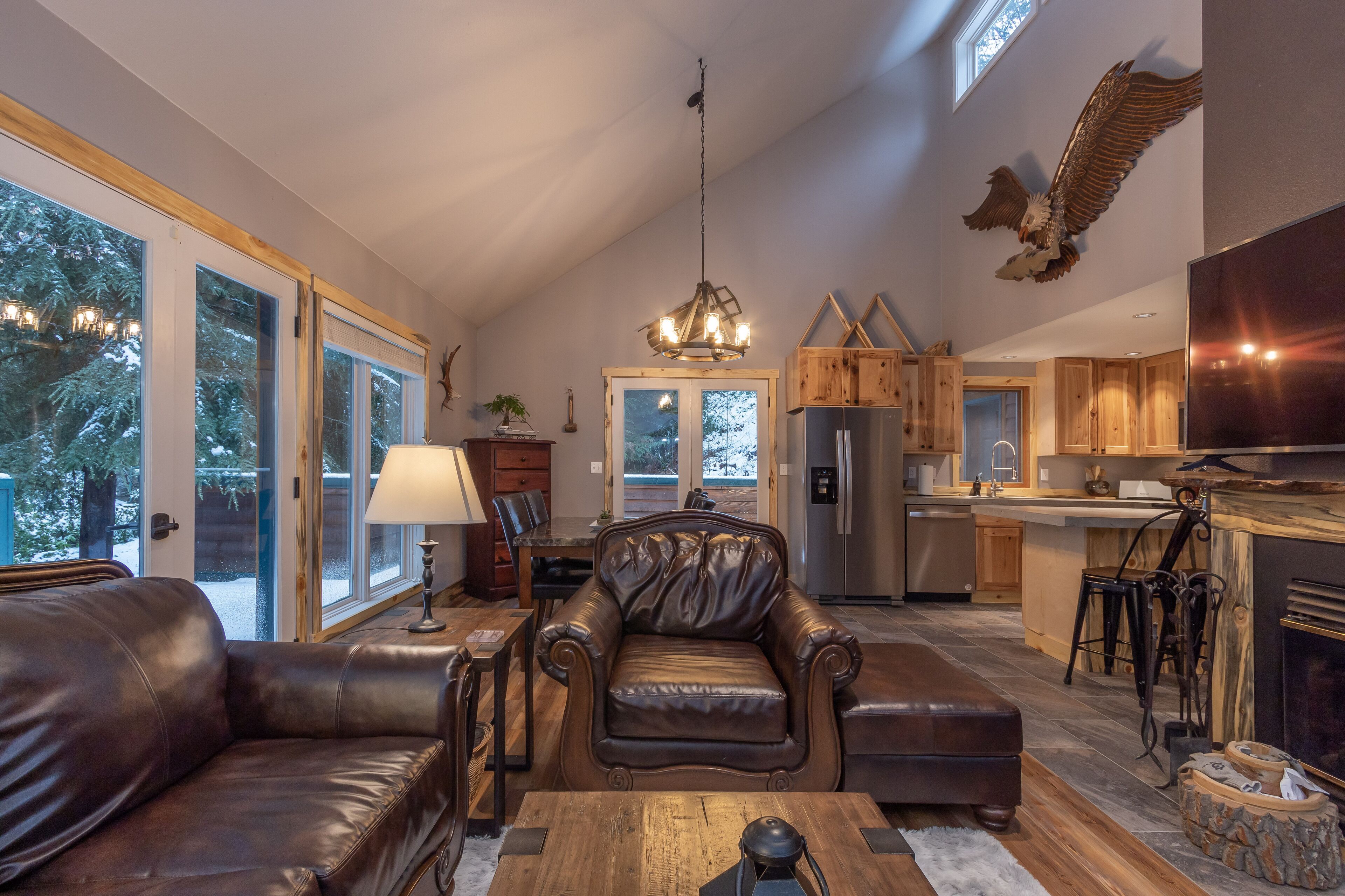 Alpinwald "Alpine Forest"- Hot tub, BBQ, outdoor entertainment area, fire pit