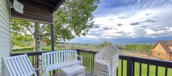 Cozy Sweetwater Cabin, with access to Ideal Beach