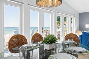 Dining - Panoramic views from your private upper deck. (Holmes Beach)