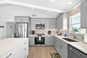 Fridge, microwave, oven, stovetop - Panoramic views from your private upper deck. (Holmes Beach)