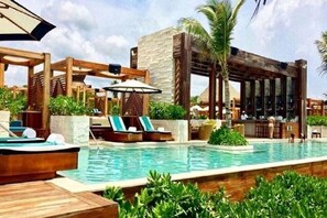Indoor pool, outdoor pool