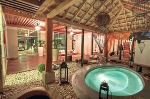 Indoor pool, outdoor pool