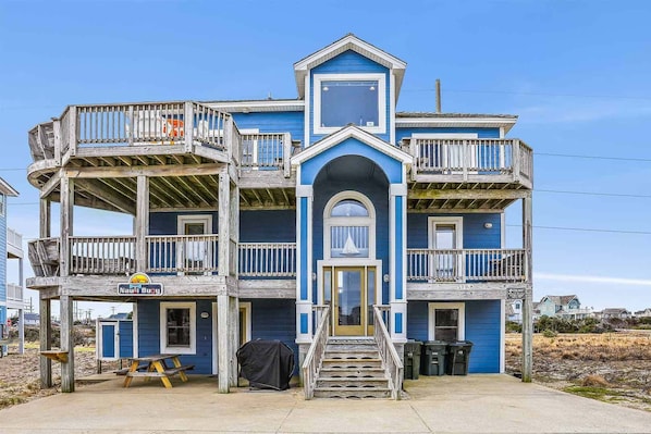 Exterior - 5683- Nauti Buoy, Nags Head home with curb appeal and wow factor for your next OBX getaway (Nags Head)