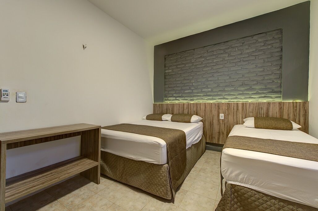 SUPER COZY-8 suites w / SPLIT-28 people-BEACH PARK - CE BEACH FARM