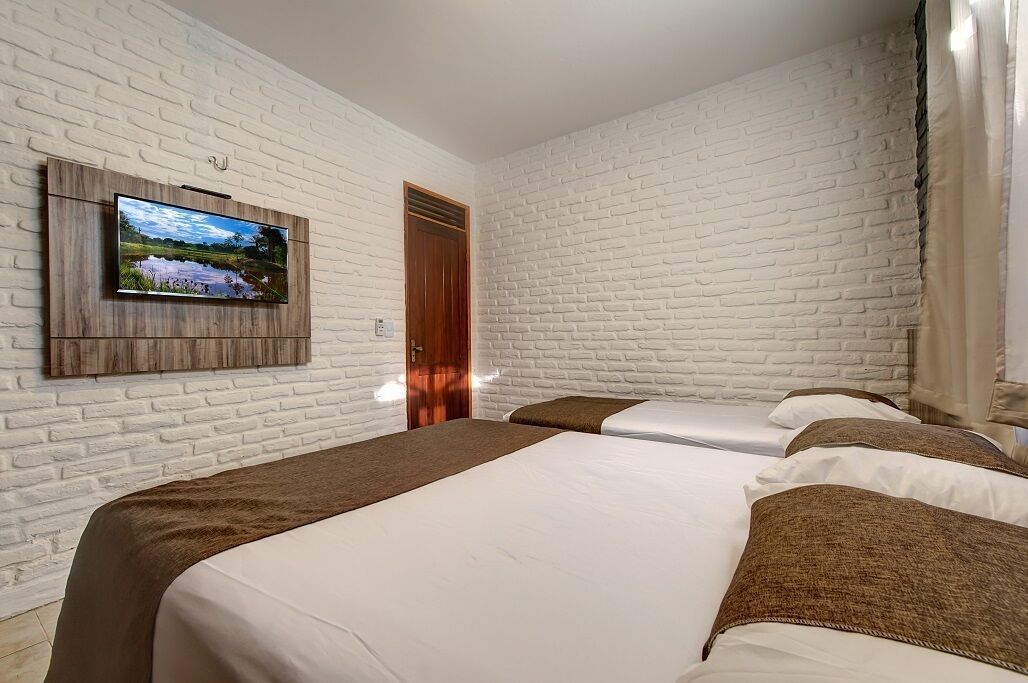 SUPER COZY-8 suites w / SPLIT-28 people-BEACH PARK - CE BEACH FARM