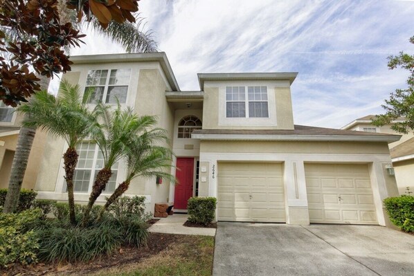 Exterior - Deluxe Spacious Resort Home Close to Disney (Kissimmee)