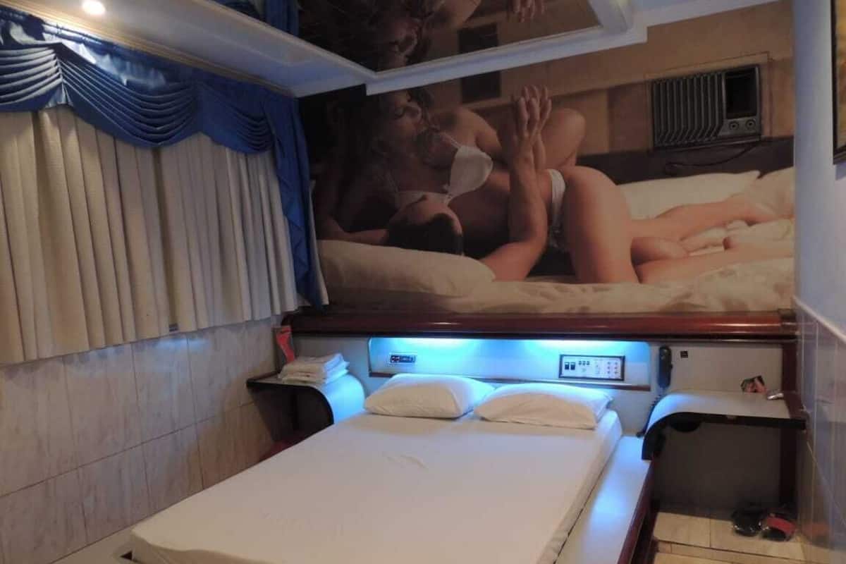 Suite (Com Hidro) | 1 kamar tidur, minibar, ruang kerja ramah laptop, dan tirai kedap cahaya