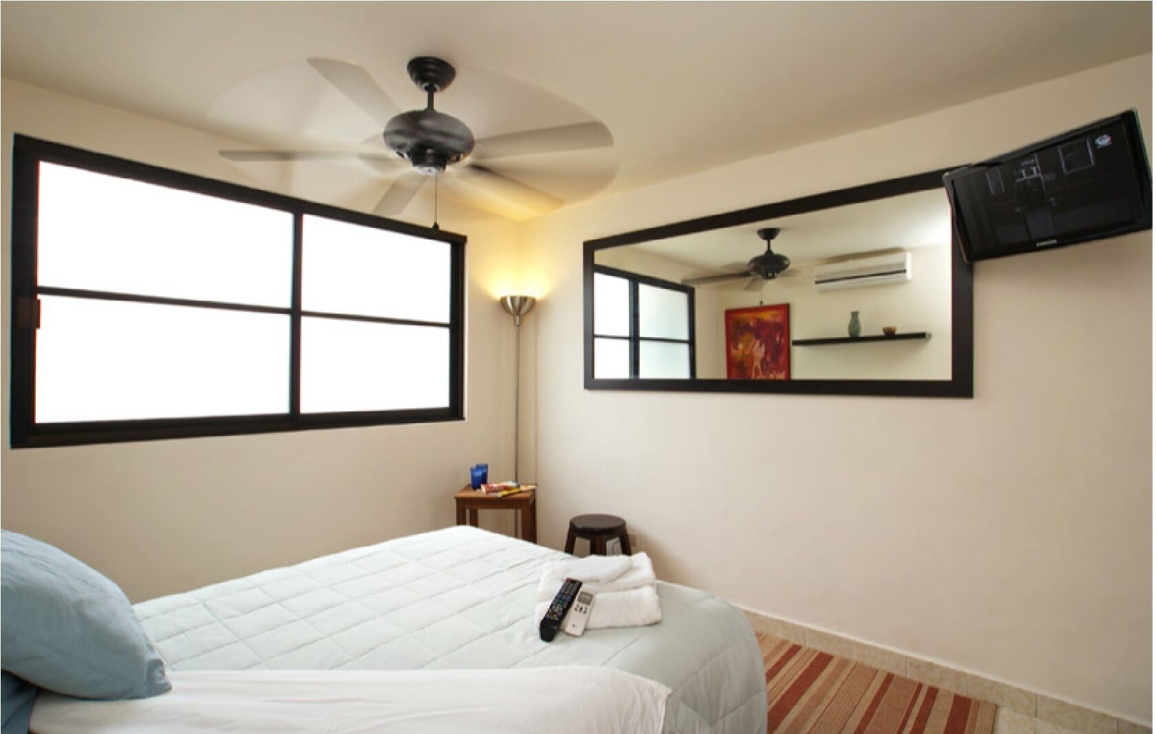 Decoracion con amplios espacios para disfrutar al maximo su estancia.