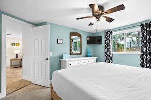 2 habitaciones, tabla de planchar con plancha, wifi y ropa de cama