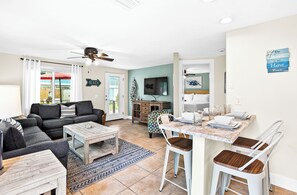 TV - MI Happy Place Sea Turtle 4 | Beach Across St | Pool (Holmes Beach)