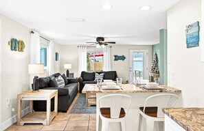 Interior - MI Happy Place Sea Turtle 4 | Beach Across St | Pool (Holmes Beach)