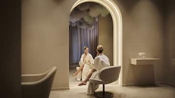 Couples treatment rooms, sauna, steam room, body treatments