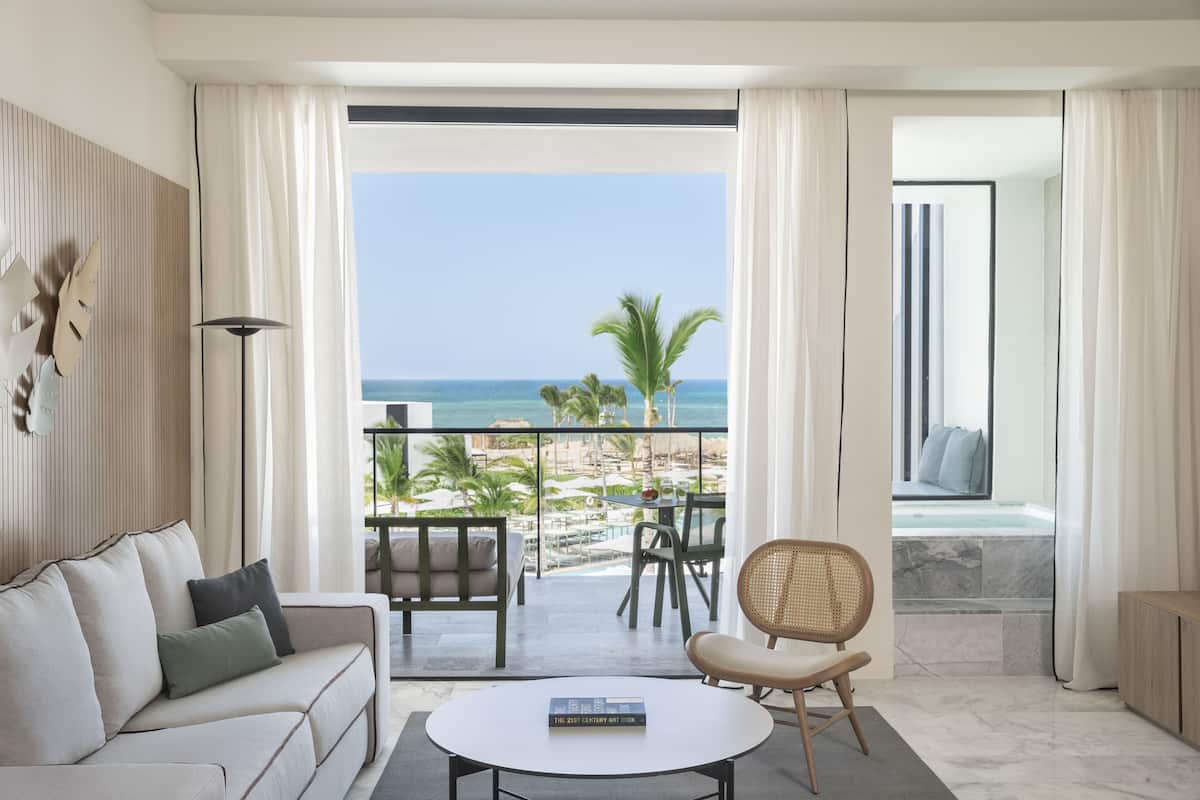 1 bedroom, down comforters, free minibar, in-room safe