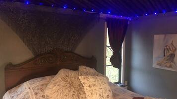 Cabin | 1 bedroom, iron/ironing board, bed sheets