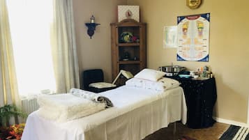 Cabin | 1 bedroom, iron/ironing board, bed sheets