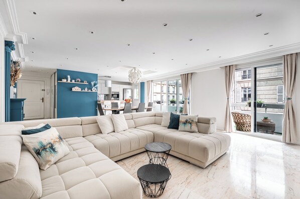 TV connectée, cheminée