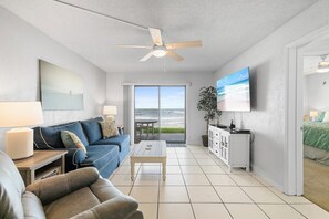 Smart TV, DVD player, books