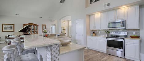Villa, Multiple Beds (625 Highlands Reserve) | Private kitchen