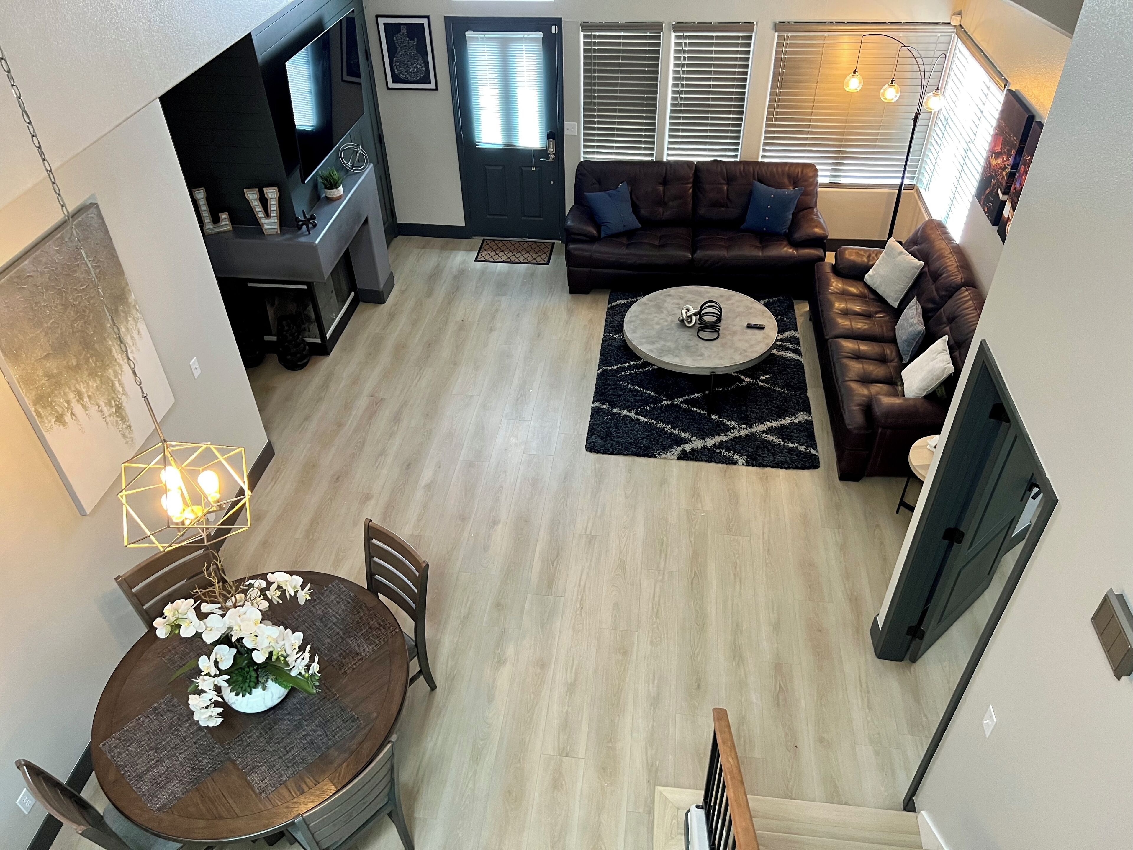 Condominium near to strip and New Raiders Stadium!