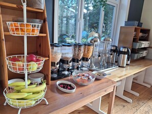 Free daily continental breakfast - Mount Stuart Hotel (Bournemouth)