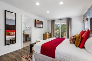 4 bedrooms, desk, iron/ironing board, travel cot