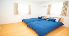 2 slaapkamers, een bureau, internet, beddengoed