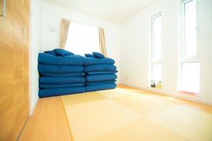 Interior - Two consecutive nights  Save on consecutive nig / Kunigami-gun Okinawa (Kunigami-gun)