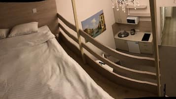 Grand Apartment | 1 bedroom, in-room safe, blackout curtains, soundproofing